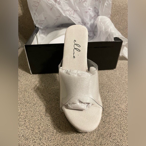 Size 8 Ellie Vanity Clear High Heels - Picture 2 of 9